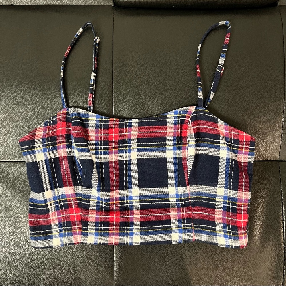 Plaid print crop top ❣️